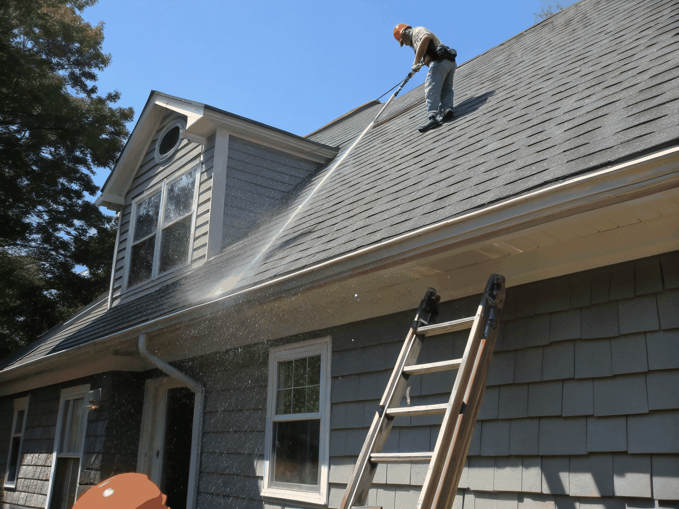 Exterior cleaning in North Austin